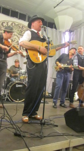 198 Bommelband